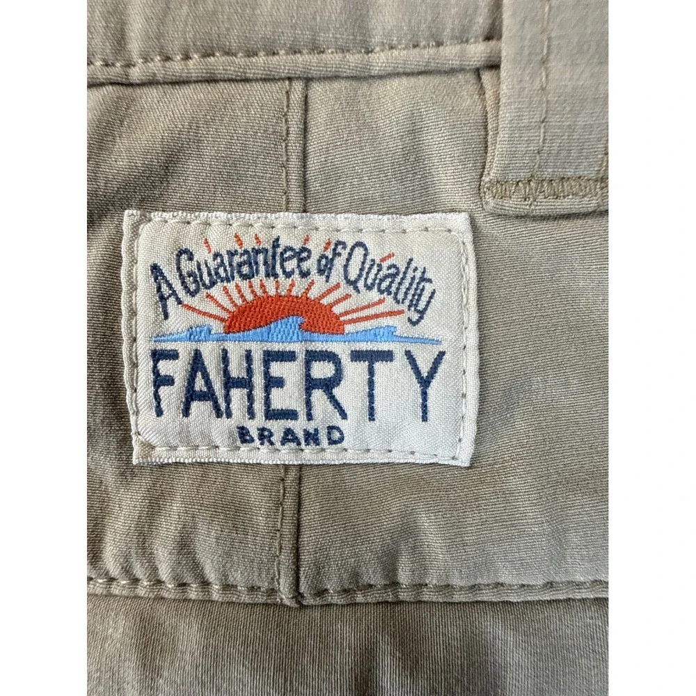 Faherty All Day Shorts Mens 50 Khaki Hybrid Quick Dry Stretch Board 7.5
